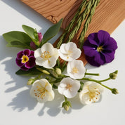 Iris, violet, geranium and cedar representing the olfactory notes of the perfume.