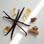 Amber, wood and vanilla represent the olfactory notes of the perfume.